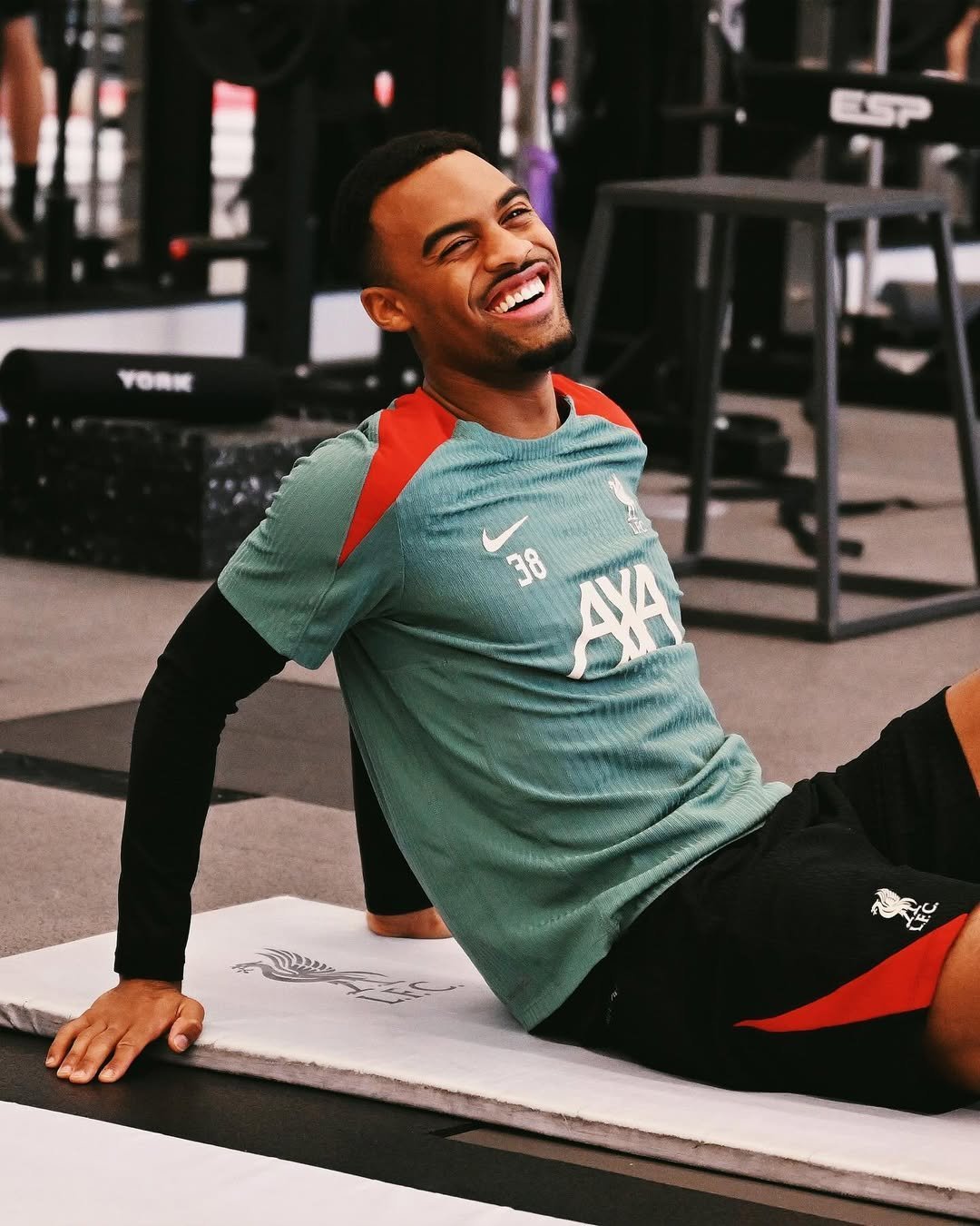 利物浦外援训练状态火热，世俱杯淘汰赛关键战的简单介绍