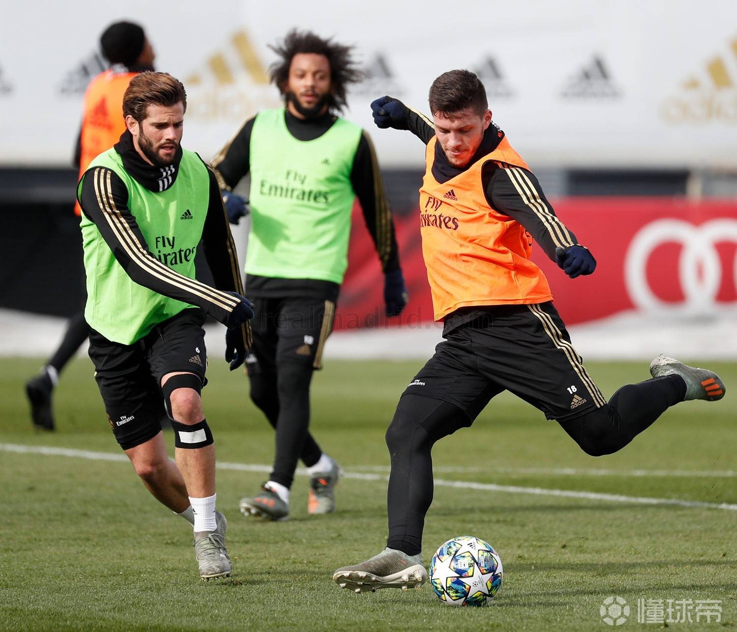 米兰体育新闻-曼联外援训练状态火热，世俱杯淘汰赛关键战的简单介绍