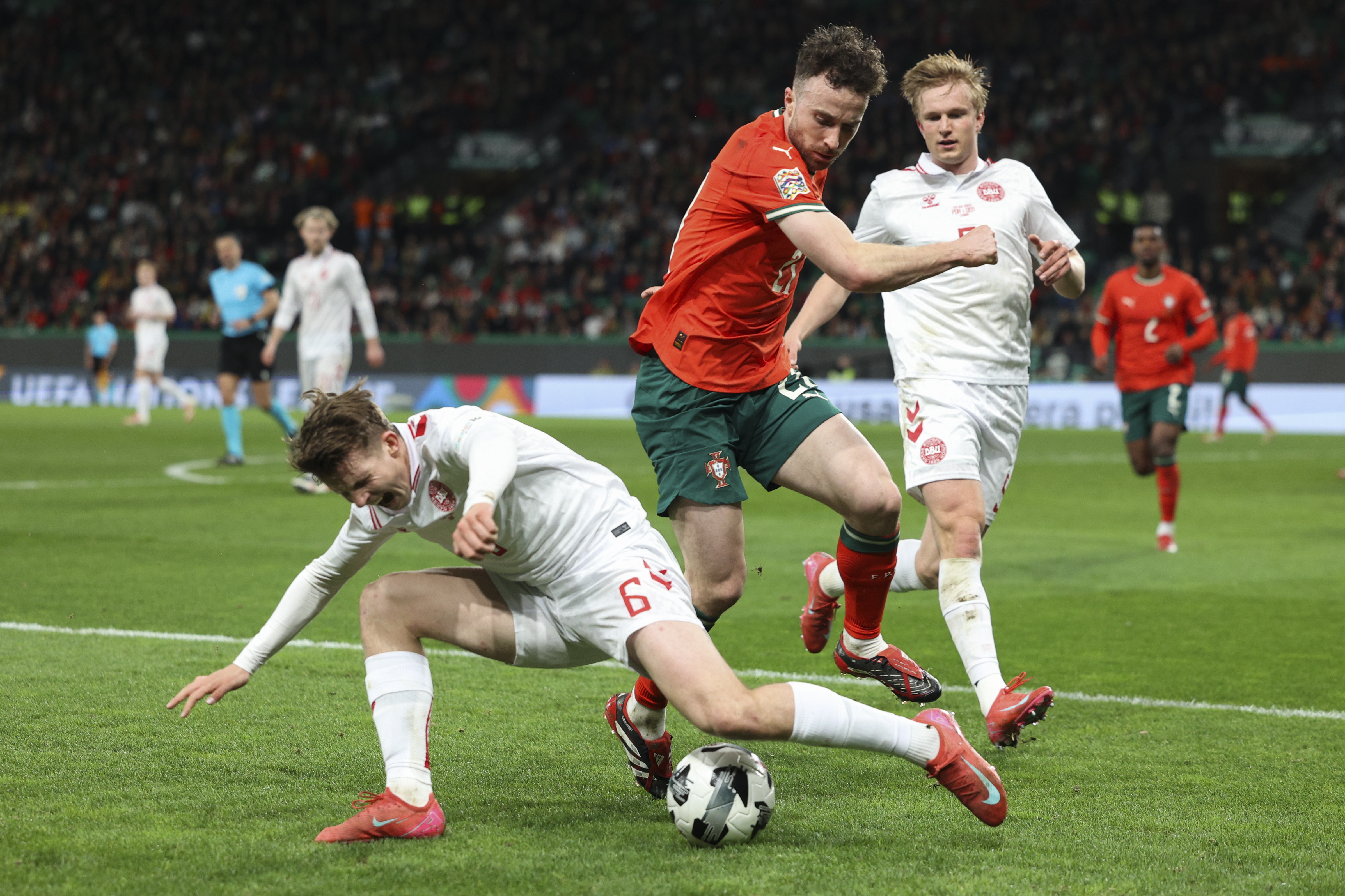 米兰体育网站入口-欧国联比赛波兰队激战瑞士，取得高分胜利的简单介绍