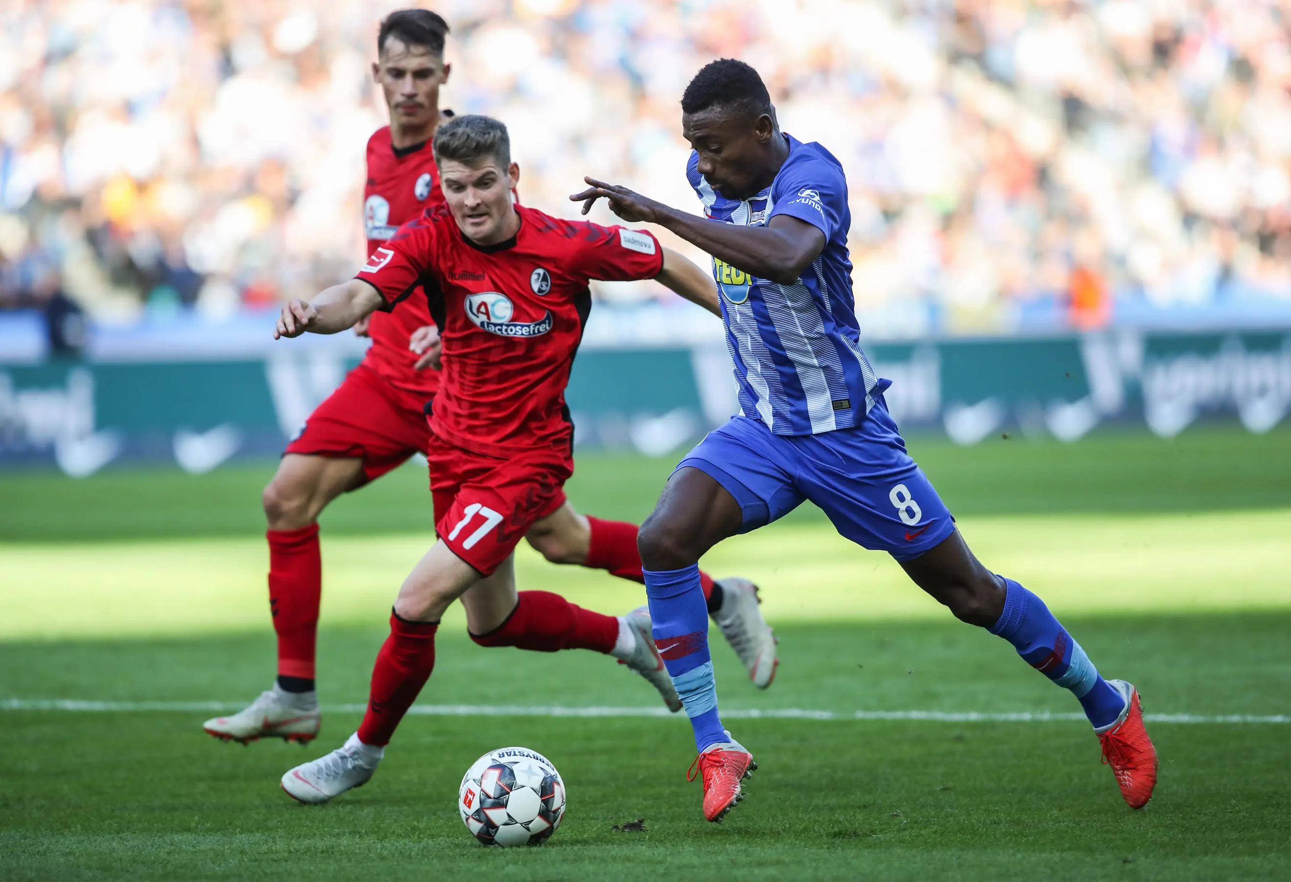 米兰体育网站入口-包含紧张激烈：阿贾克斯对阵多特蒙德的词条