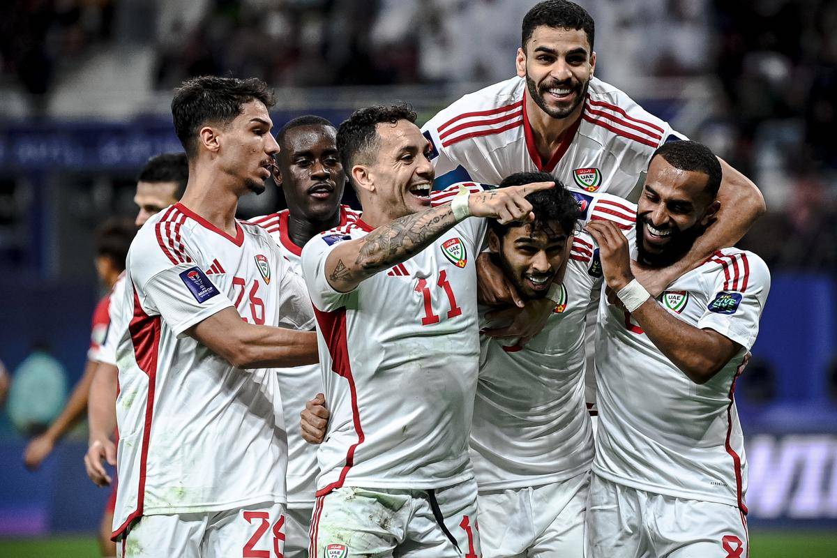 包含顶尖球队对决，亚洲足球联赛精彩绝伦的词条