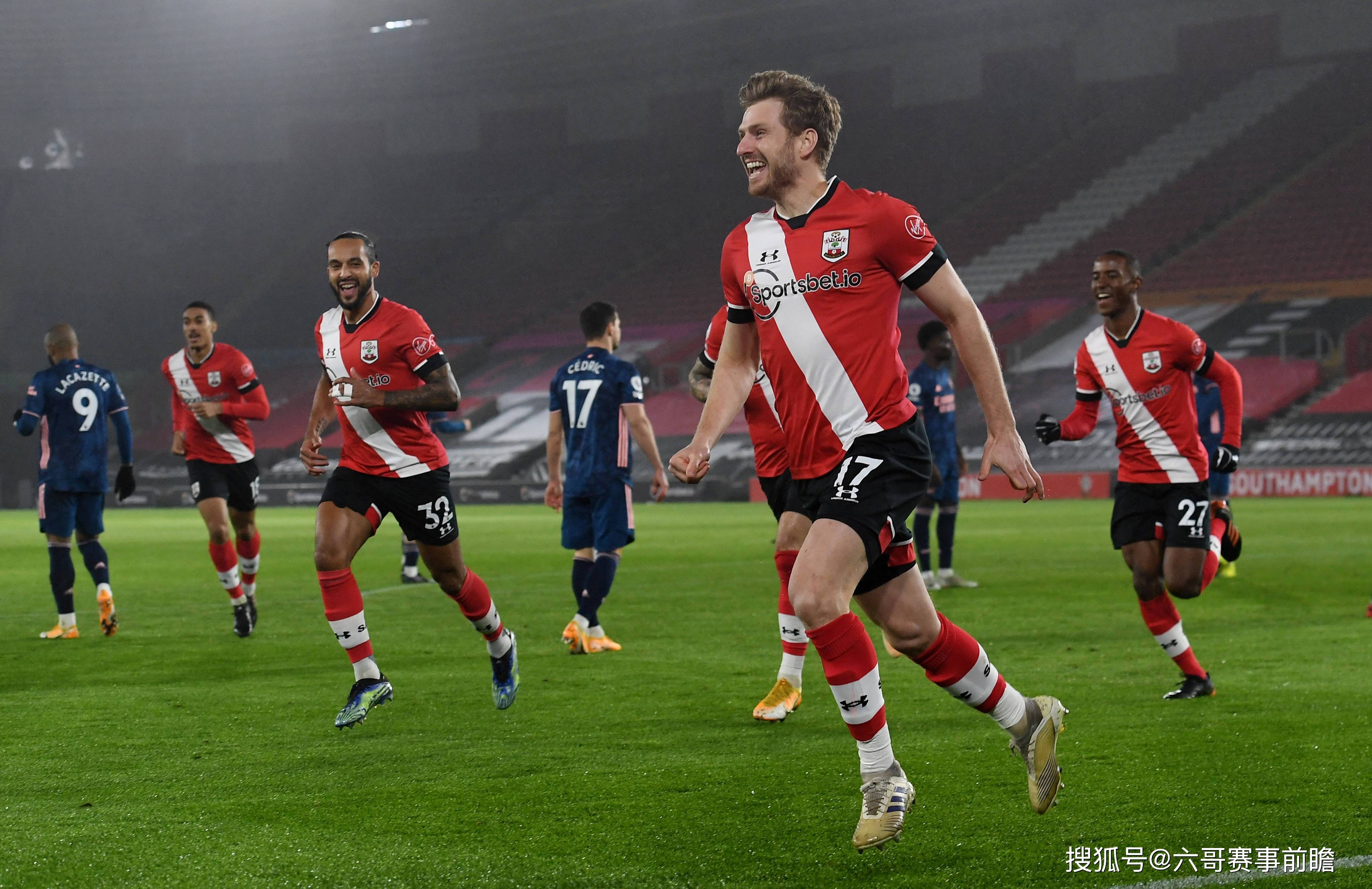 关于伯恩利客场战胜埃弗顿，积分迅速攀升的信息