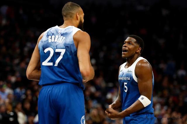 米兰体育平台-关于开拓者连胜迎战灰熊争取更多胜利的信息