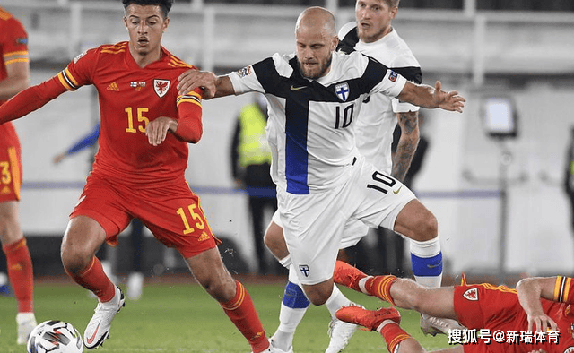 威尔士连胜三场，率先晋级欧洲杯淘汰赛