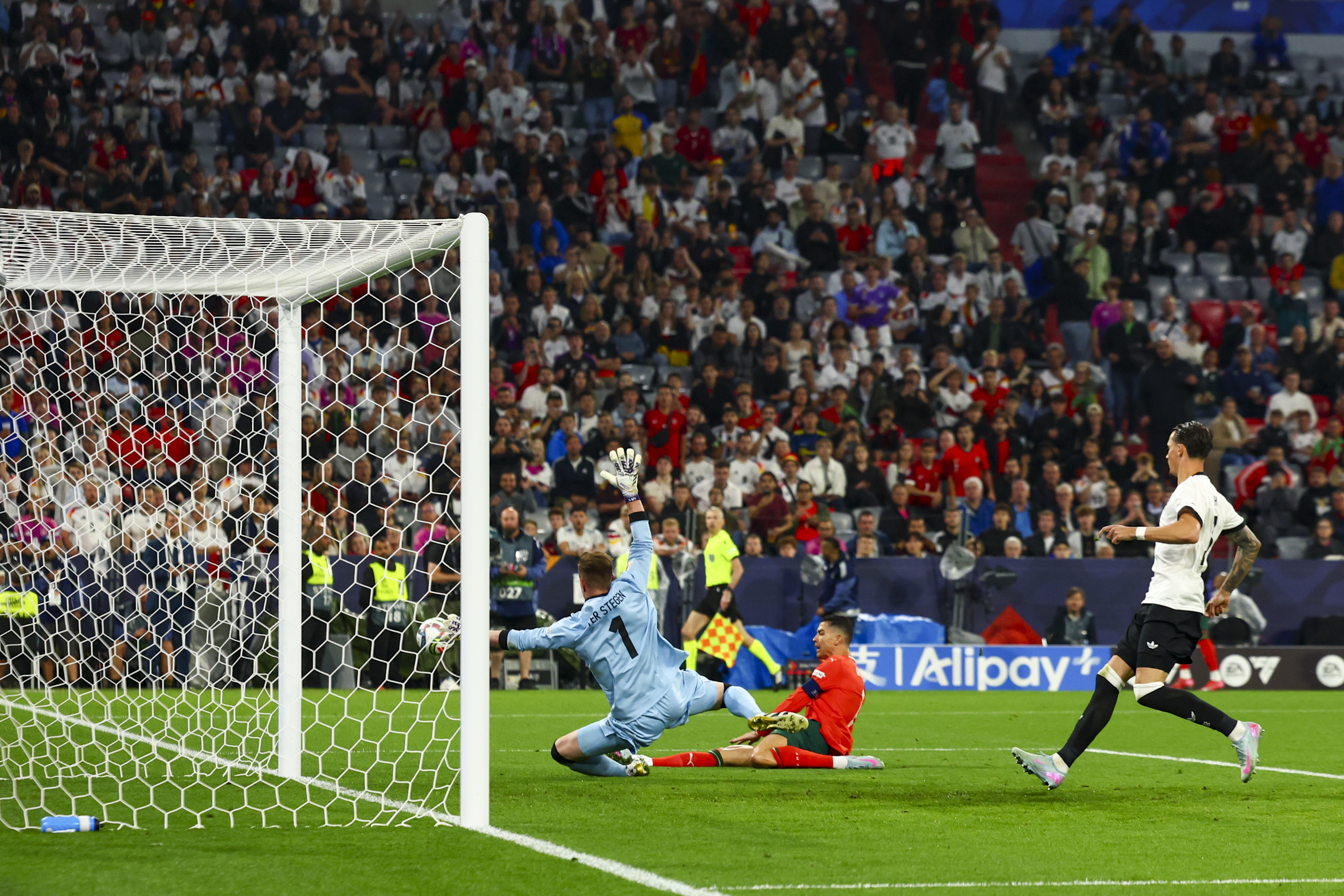 葡萄牙取得对瑞士的胜利，晋级欧国亚军赛的简单介绍