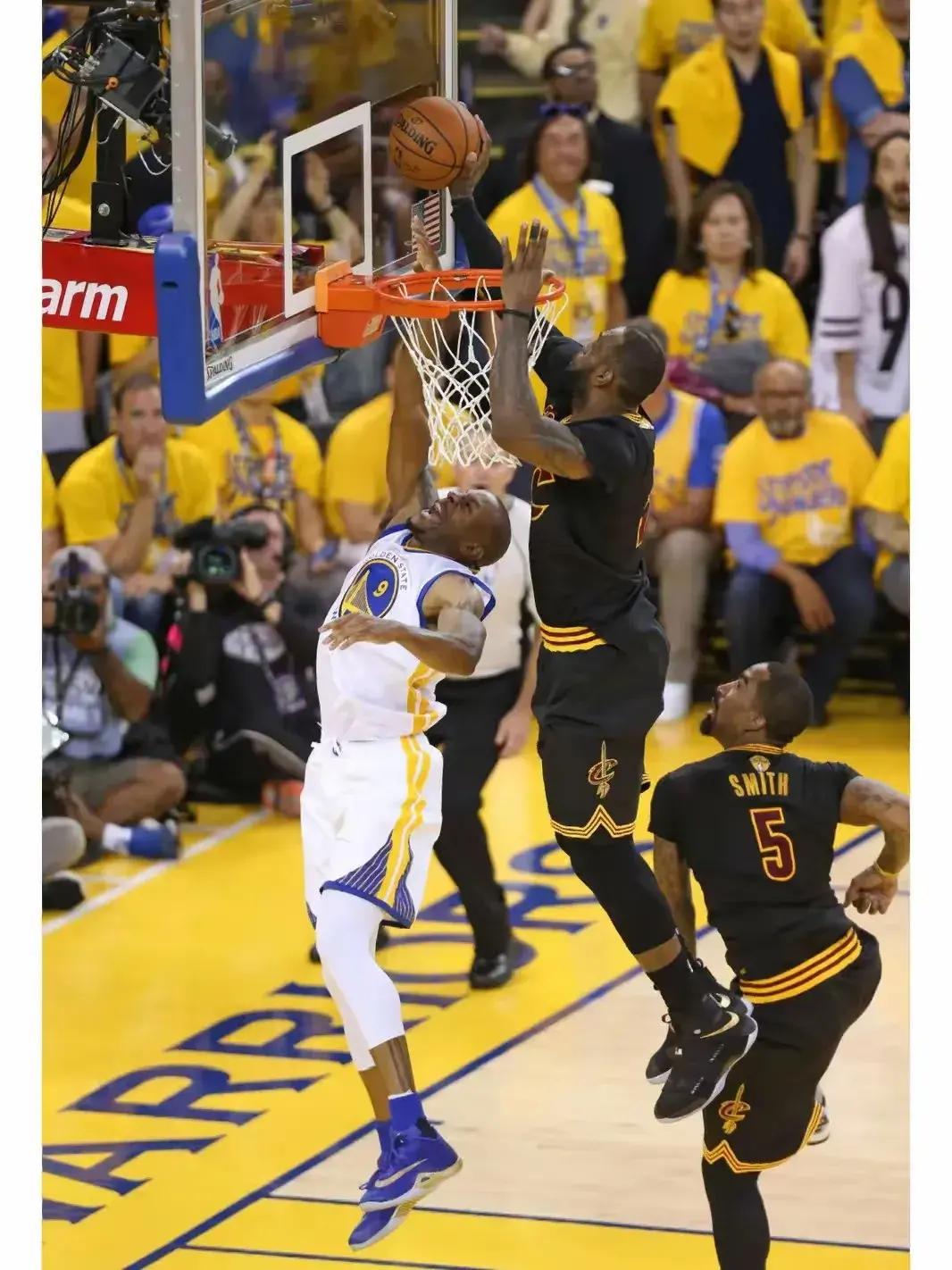 篮网外线火力全开击败雄鹿登顶东部 篮网外线火力全开击败雄鹿登顶东部