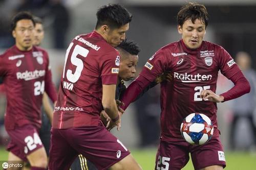 黄蜂队主场告捷，守主场士气高涨的简单介绍