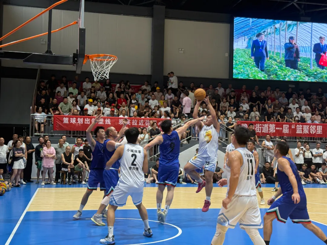 淘汰赛打响！篮球联赛激烈比拼看点十足的简单介绍