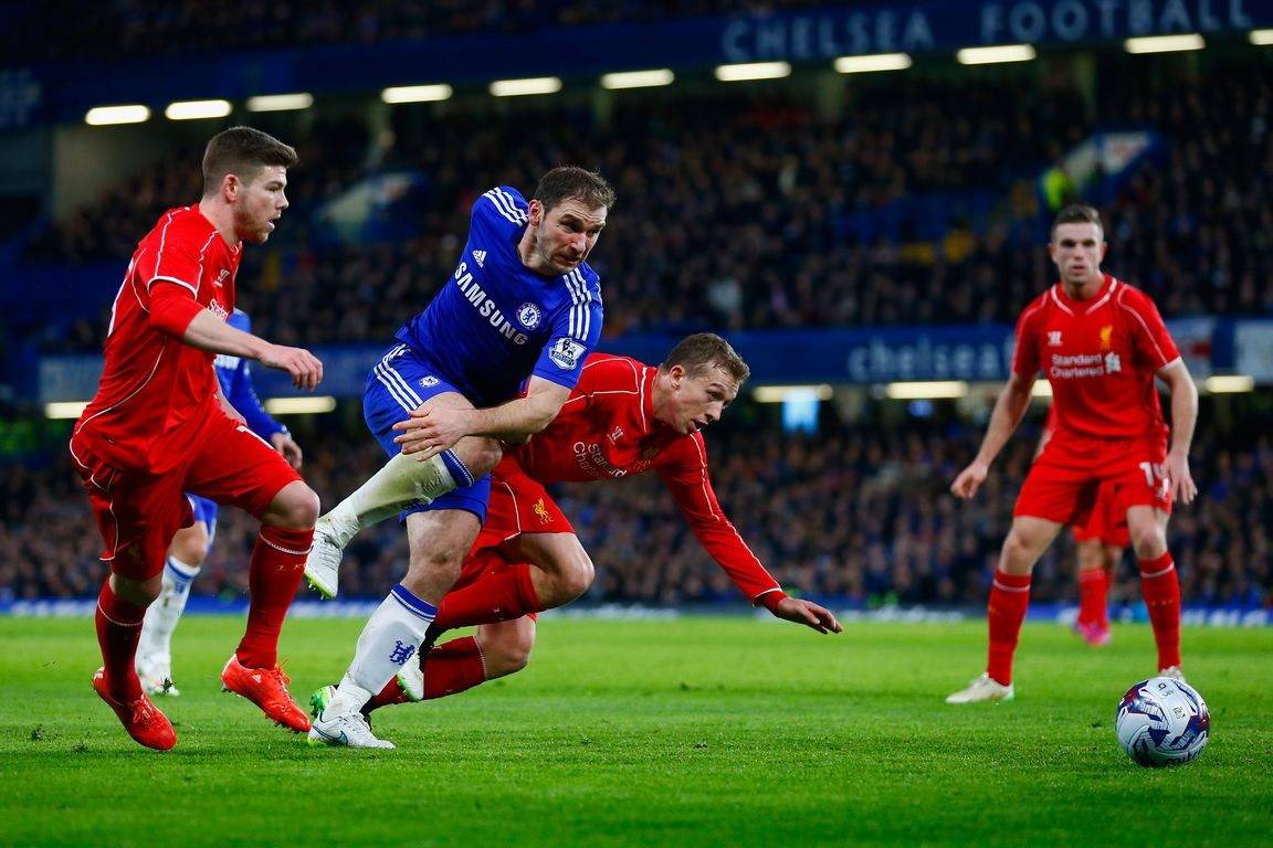 伯恩利前锋冲锋号角，与诺维奇战成-平