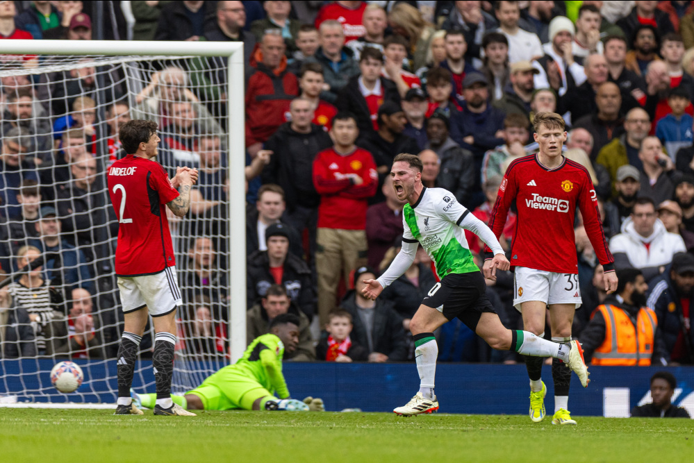 米兰体育官方-利物浦后卫破门助球队逆转胜利