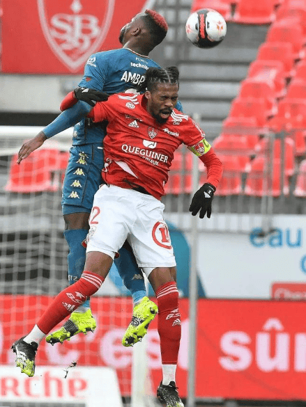 洛里昂客场击败布雷斯特，取得胜利