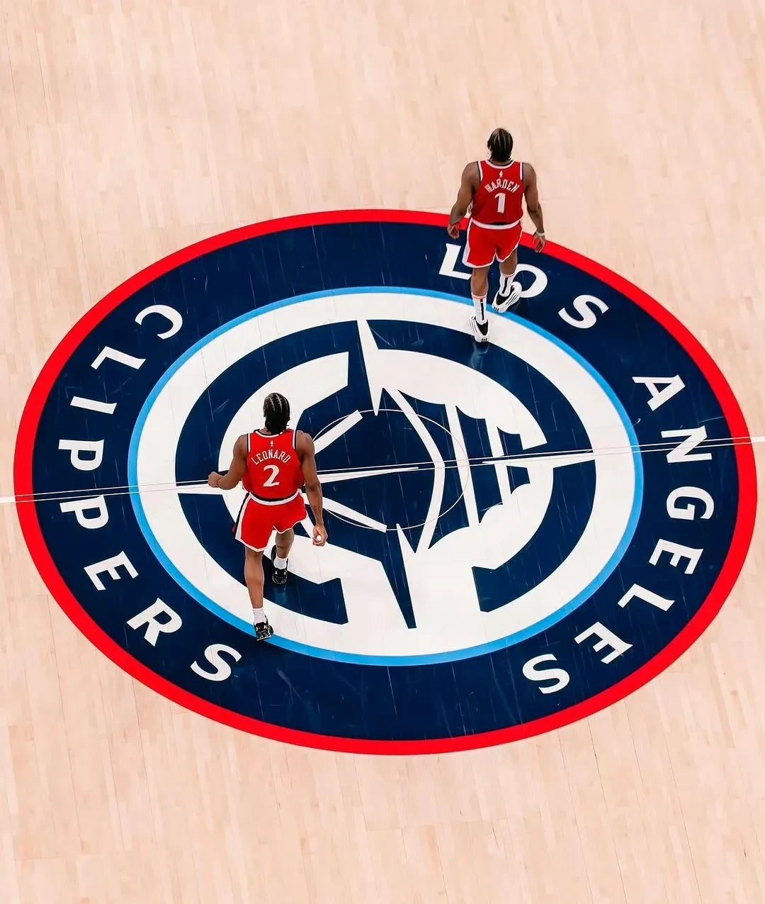 快船控卫脚踏实地，球队以出色战术取得连胜的简单介绍