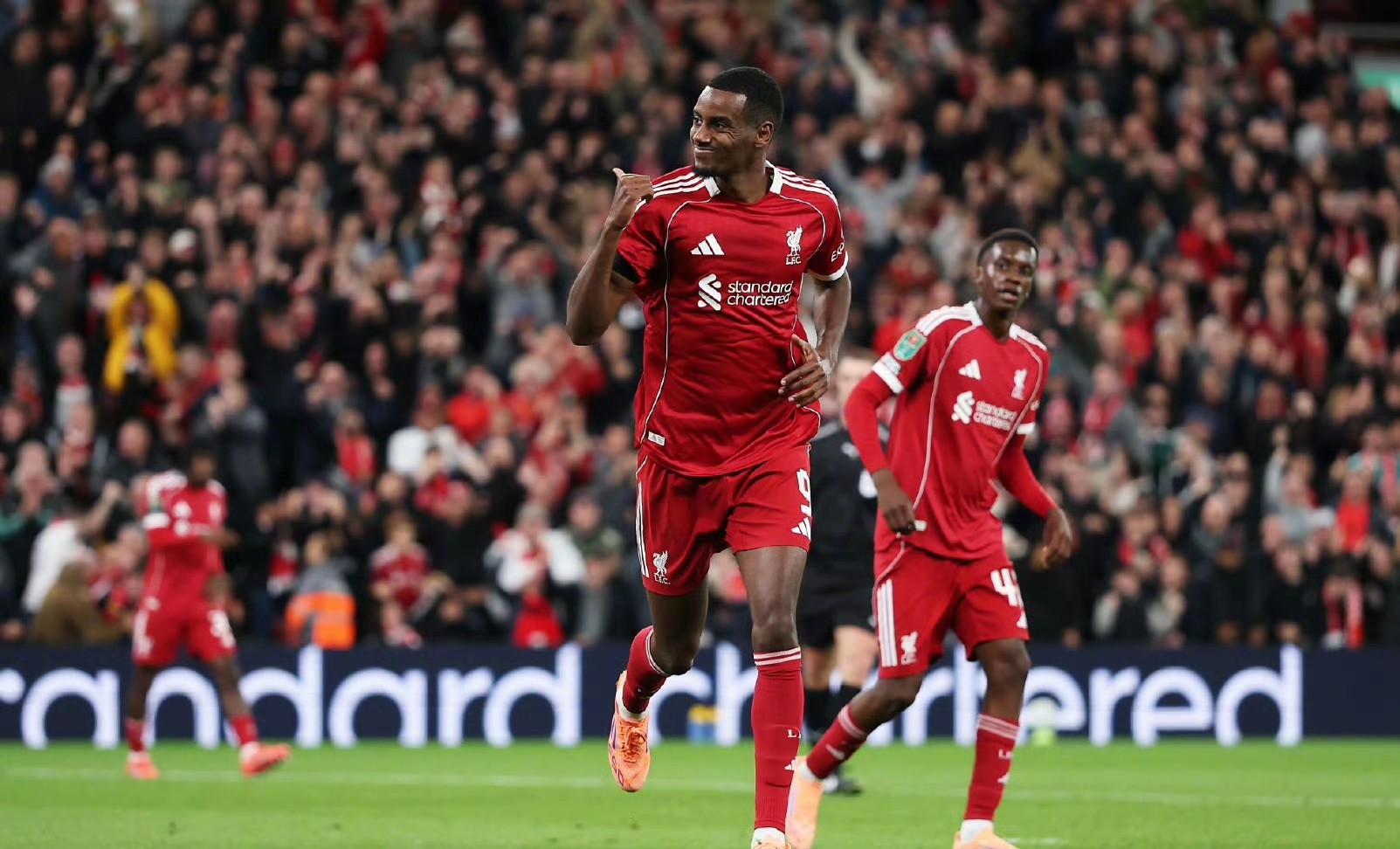 利物浦后卫在比赛中送上绝杀，帮助球队逆转获胜的简单介绍