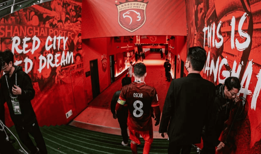 包含中超球队外援表现低迷，真能带领球队逆境的词条